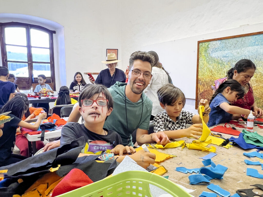 Diego Guerrero visiting a Spark workshop